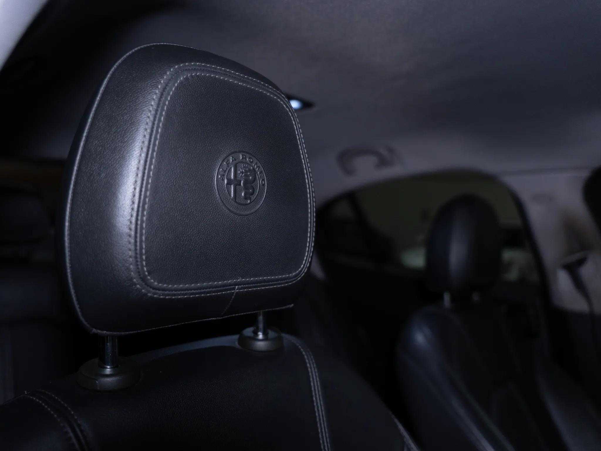 2017 Alfa romeo Giulia (952)