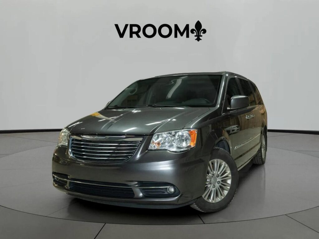 2015 Chrysler Town and country
