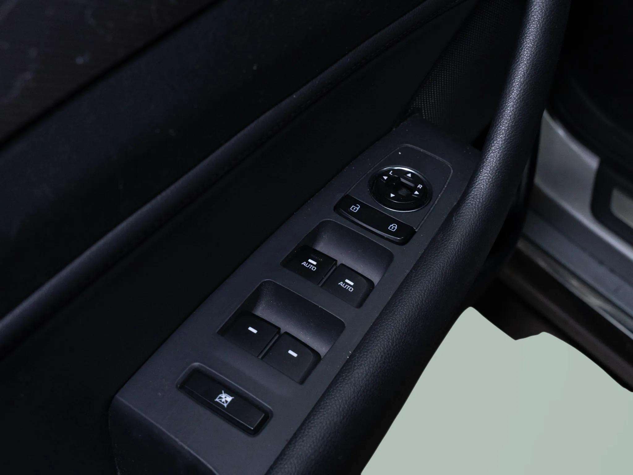 2015 Hyundai Sonata Sport / Limited / Sport 2.0