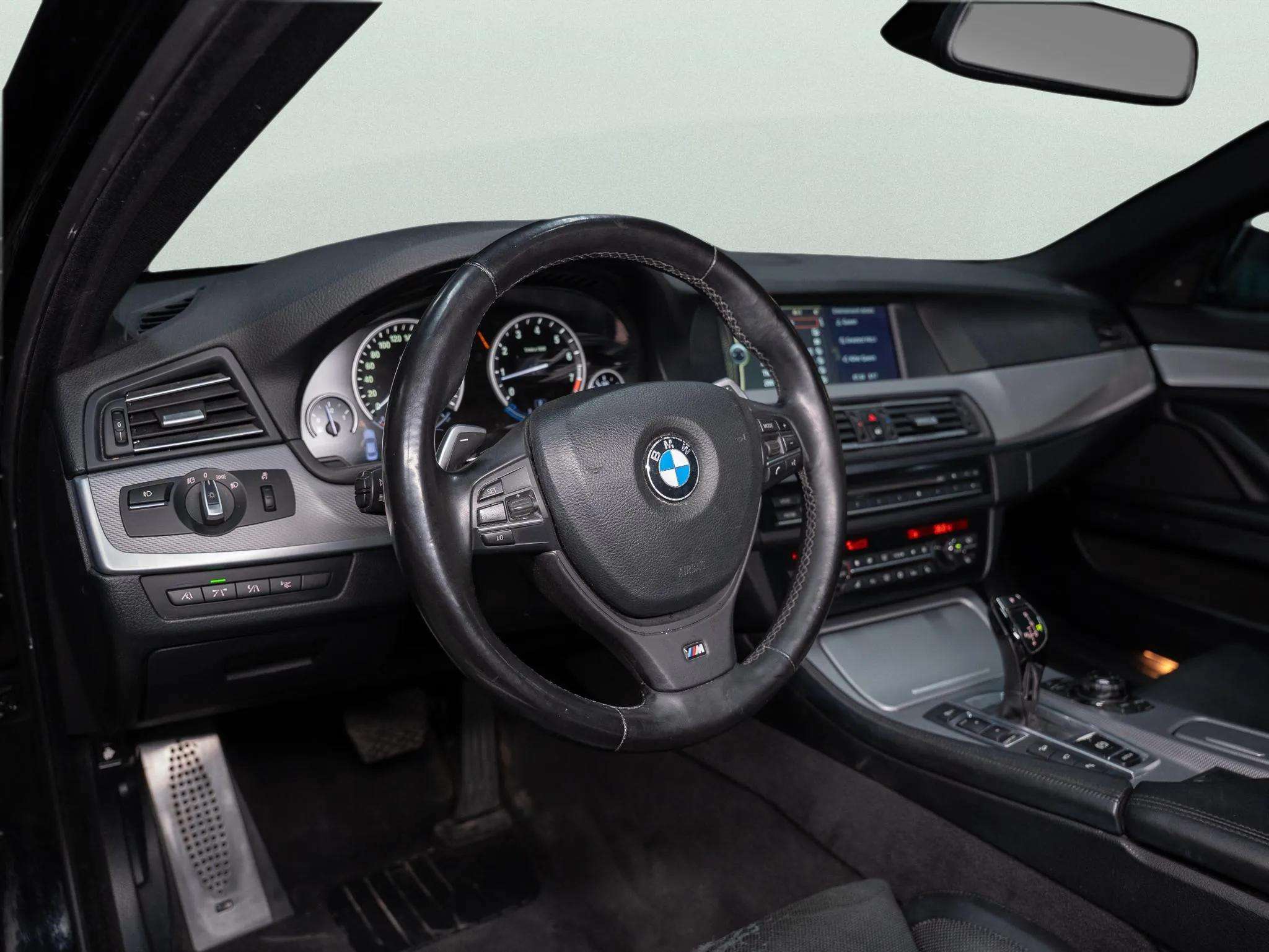 2012 BMW 550i