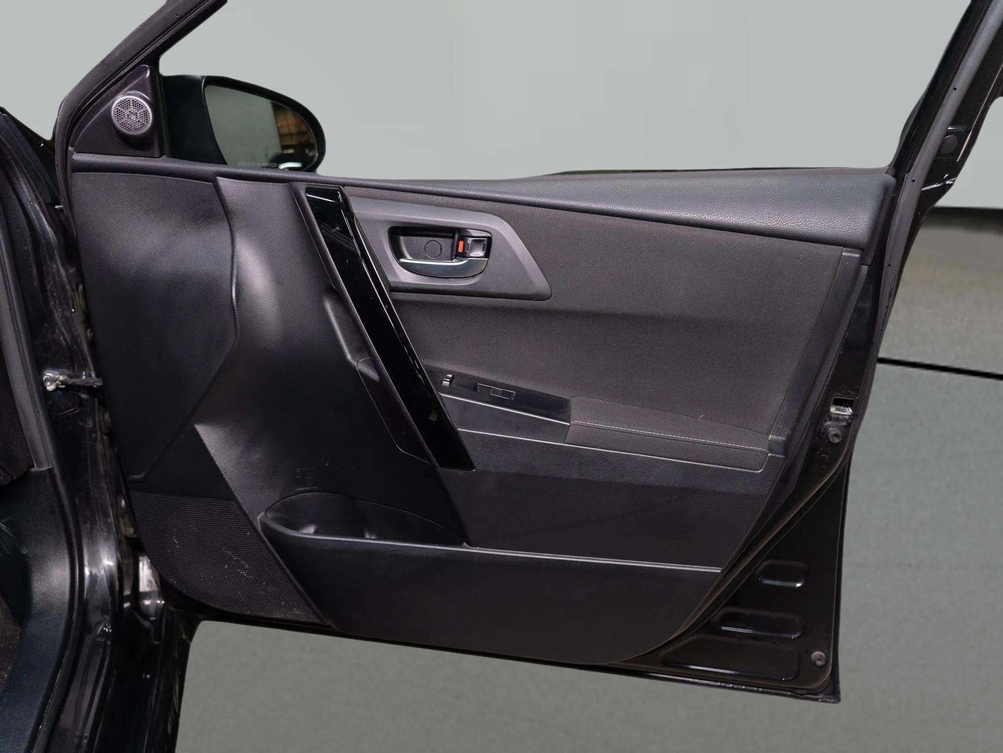 2016 Toyota Scion im