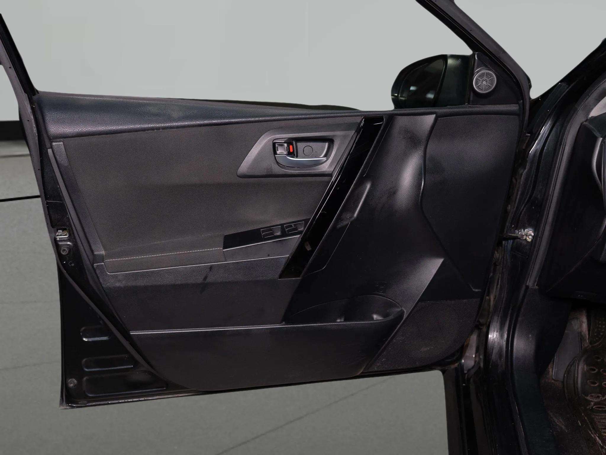 2016 Toyota Scion im