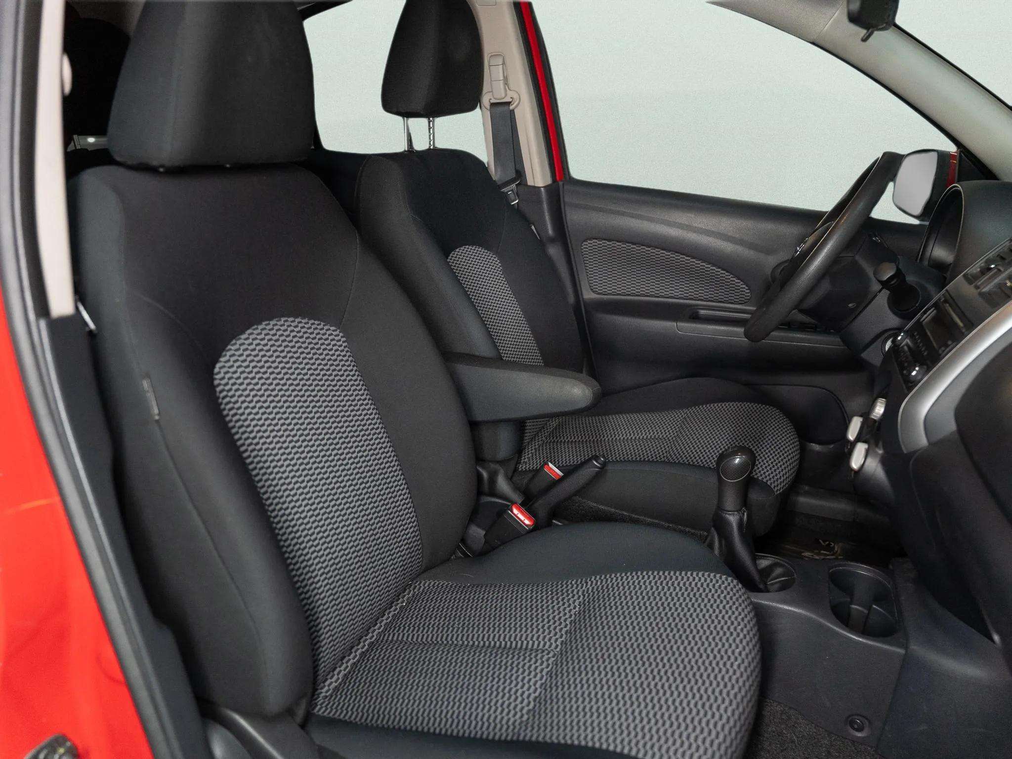 2016 NISSAN MICRA SV