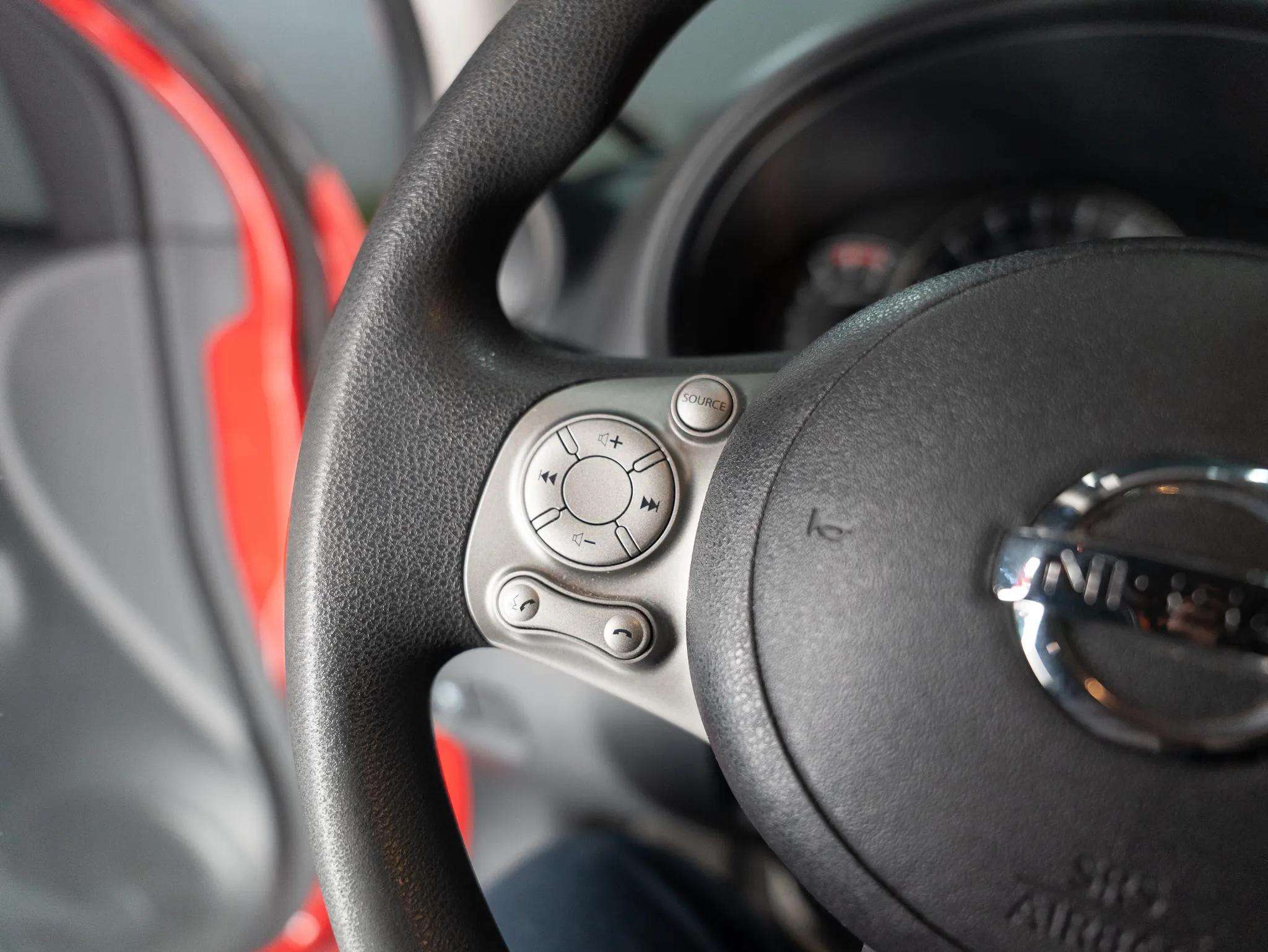 2016 NISSAN MICRA SV