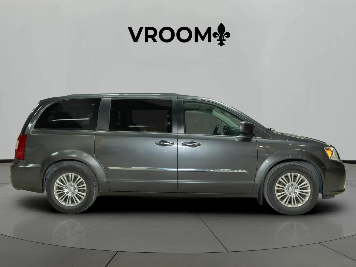 2015 CHRYSLER TOWN & COUNTRY
