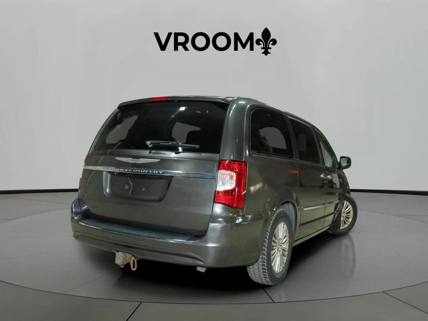 2015 CHRYSLER TOWN & COUNTRY