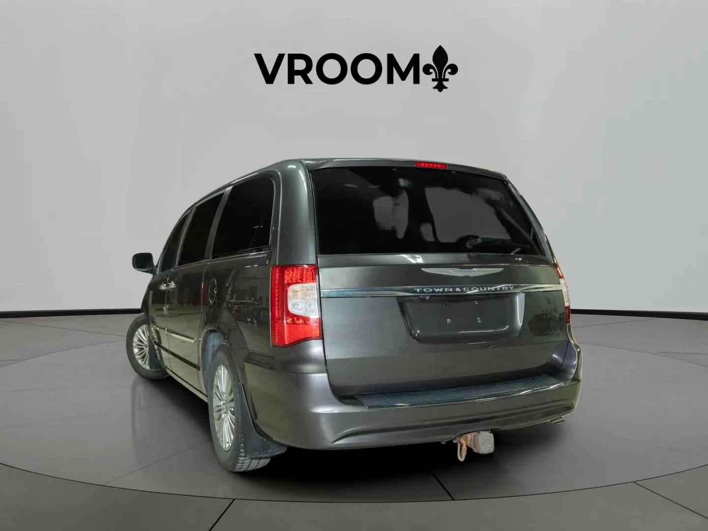 2015 CHRYSLER TOWN & COUNTRY