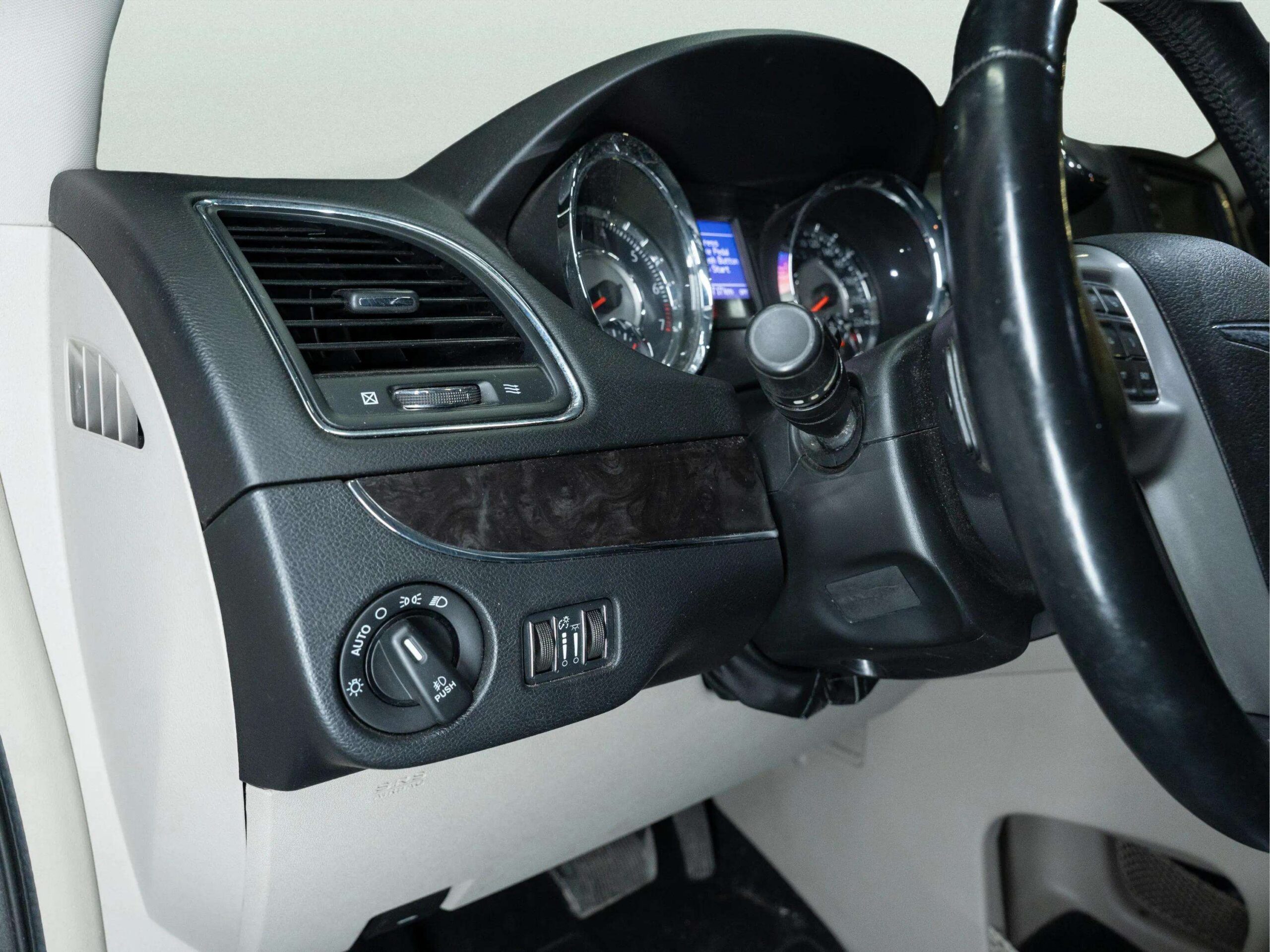 2015 CHRYSLER TOWN & COUNTRY