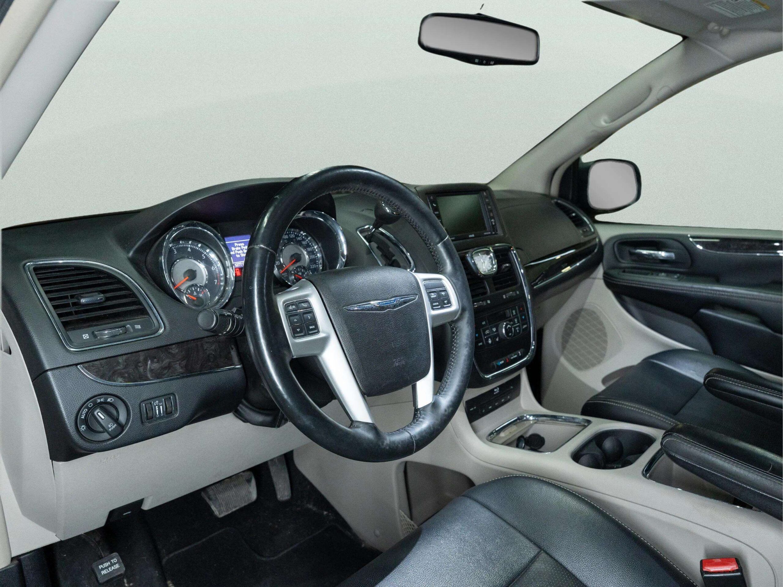 2015 CHRYSLER TOWN & COUNTRY