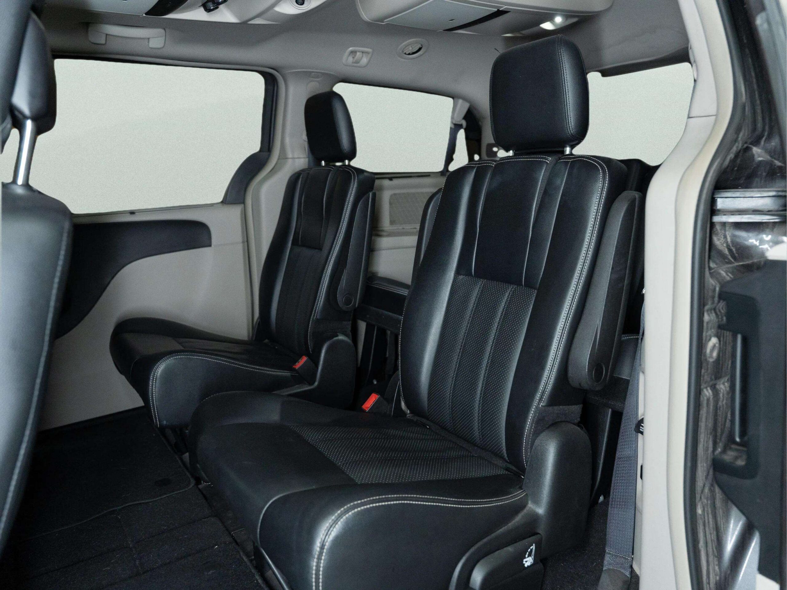 2015 CHRYSLER TOWN & COUNTRY